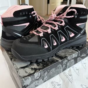 NortiV8 Gray and Pink Trail Sneakers with Orange Insole